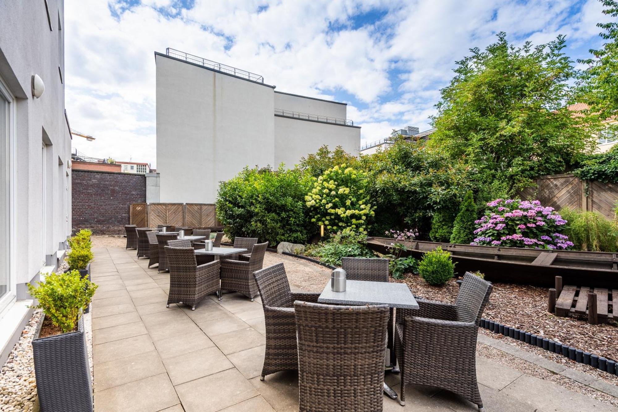 Premier Inn Hamburg City Millerntor Εξωτερικό φωτογραφία